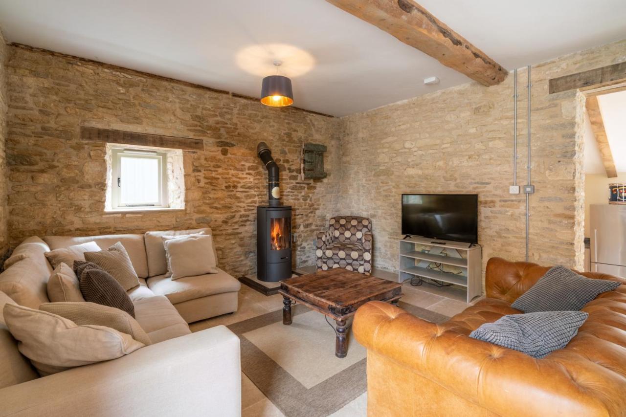 Вилла Middle Barn Dyrham Экстерьер фото