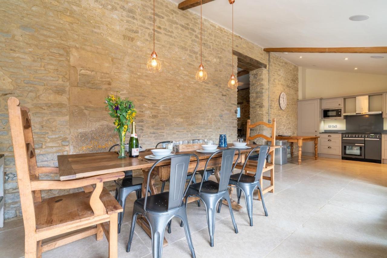 Вилла Middle Barn Dyrham Экстерьер фото