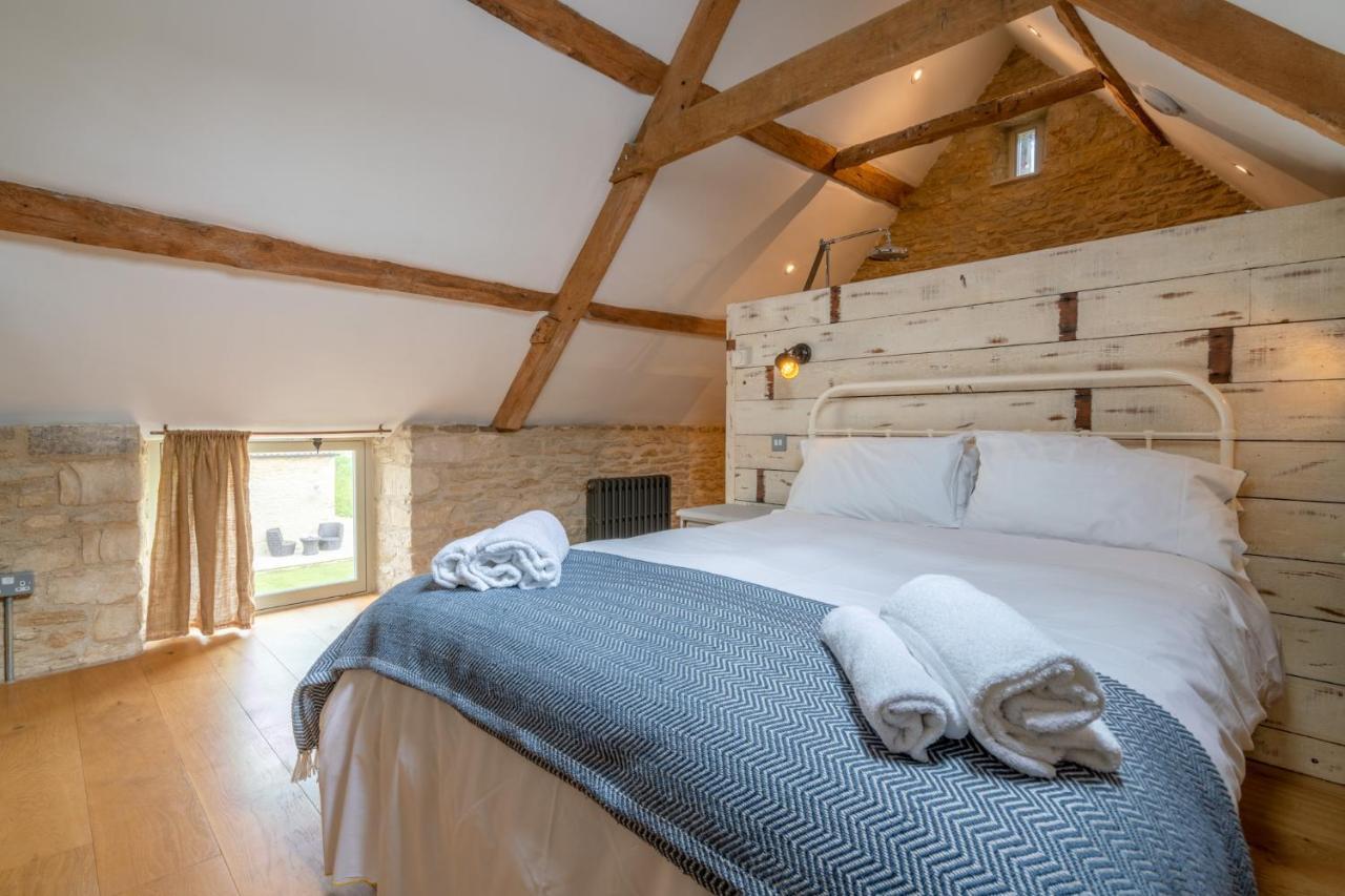 Вилла Middle Barn Dyrham Экстерьер фото