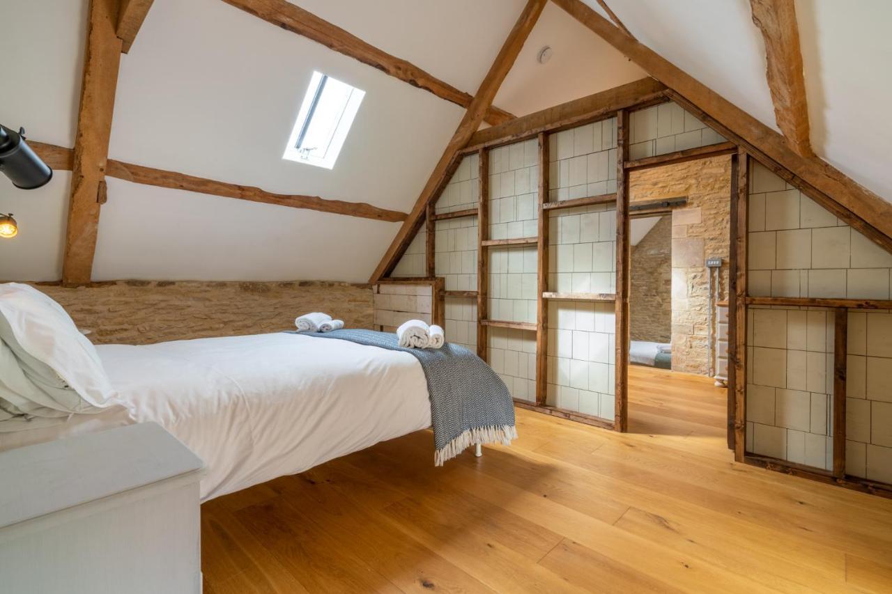 Вилла Middle Barn Dyrham Экстерьер фото